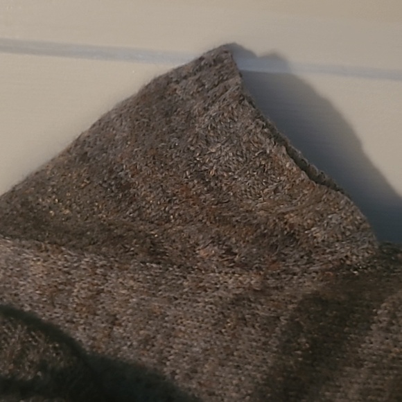 Ronni Nicole Long Petite Sweater - Picture 5 of 8